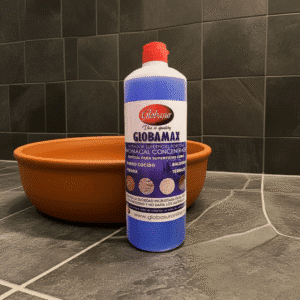 Botella de limpiador amoniacal concentrado